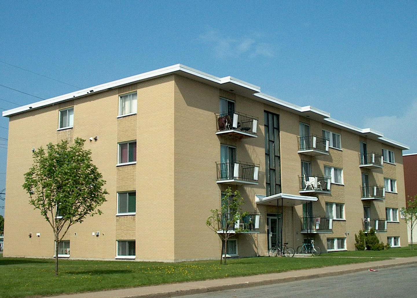 2195, rue Sylvain, Trois-Rivières, (Québec), G8Y 2H7